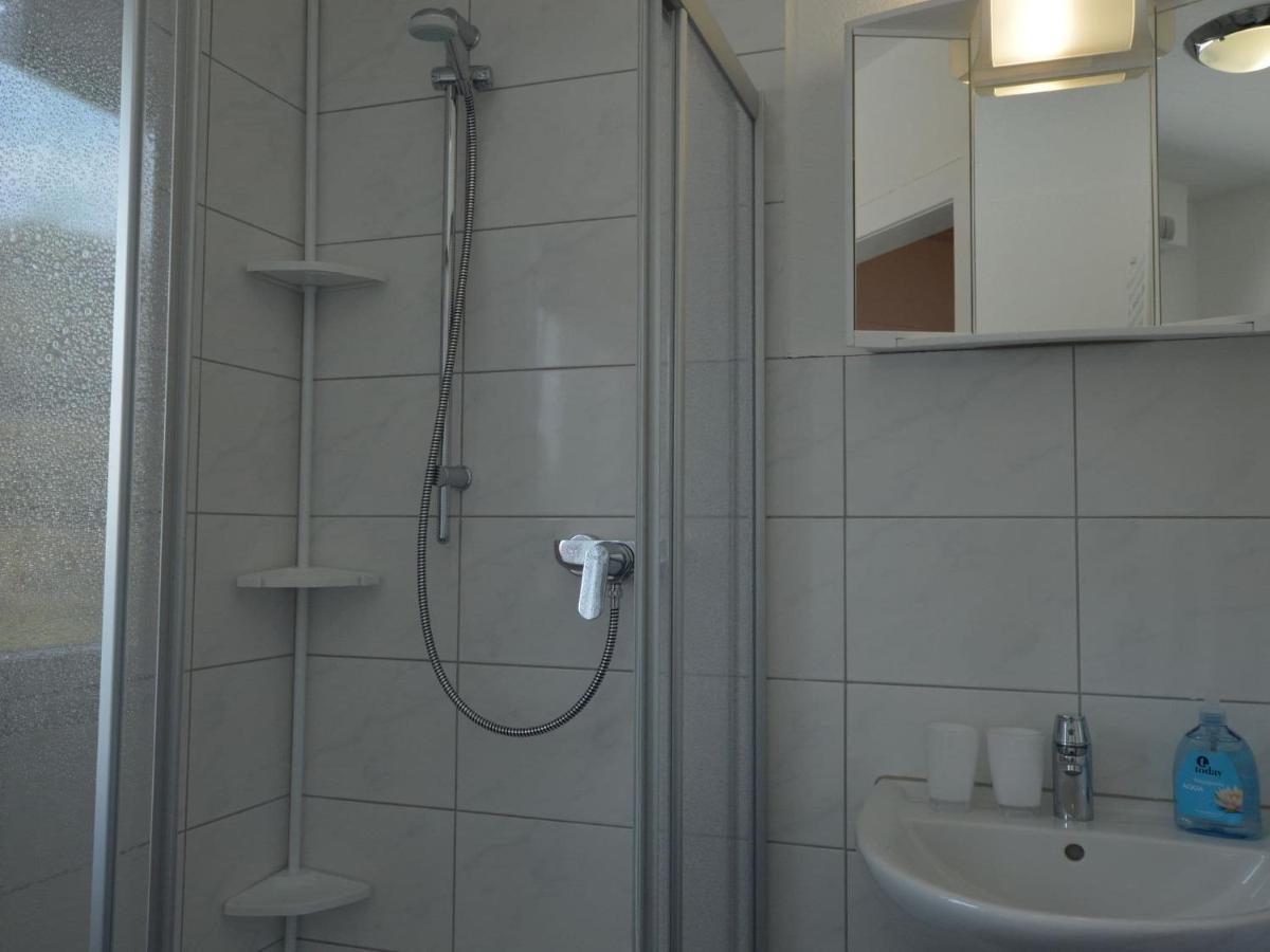 Cozy Apartment In Rees With Free Wifi Экстерьер фото